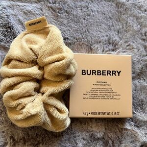 Burberry Beauty Beige Terry Scrunchie/Burberry Russet Collection Eye Palette